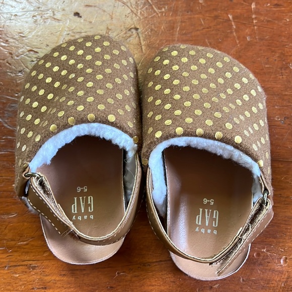 Baby gap insulated clog - Picture 1 of 3